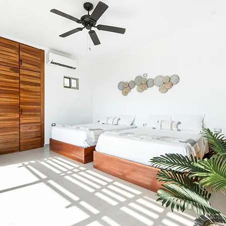 Villas Amanecer By Andiani Travel Isla Mujeres Exterior photo