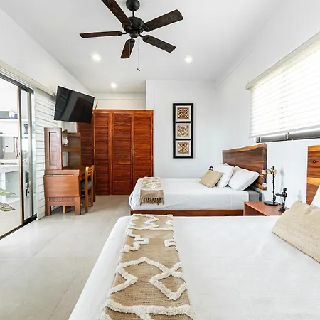 Villas Amanecer By Andiani Travel Isla Mujeres Exterior photo